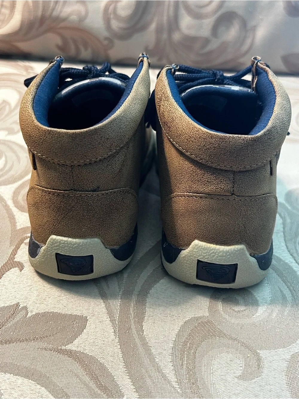 Twister Caleb Boys 11 Faux Brown Suede Blue Camo Light Up High Top Shoes Weatern